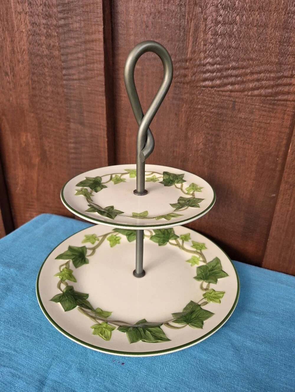 Vintage fransican ivy